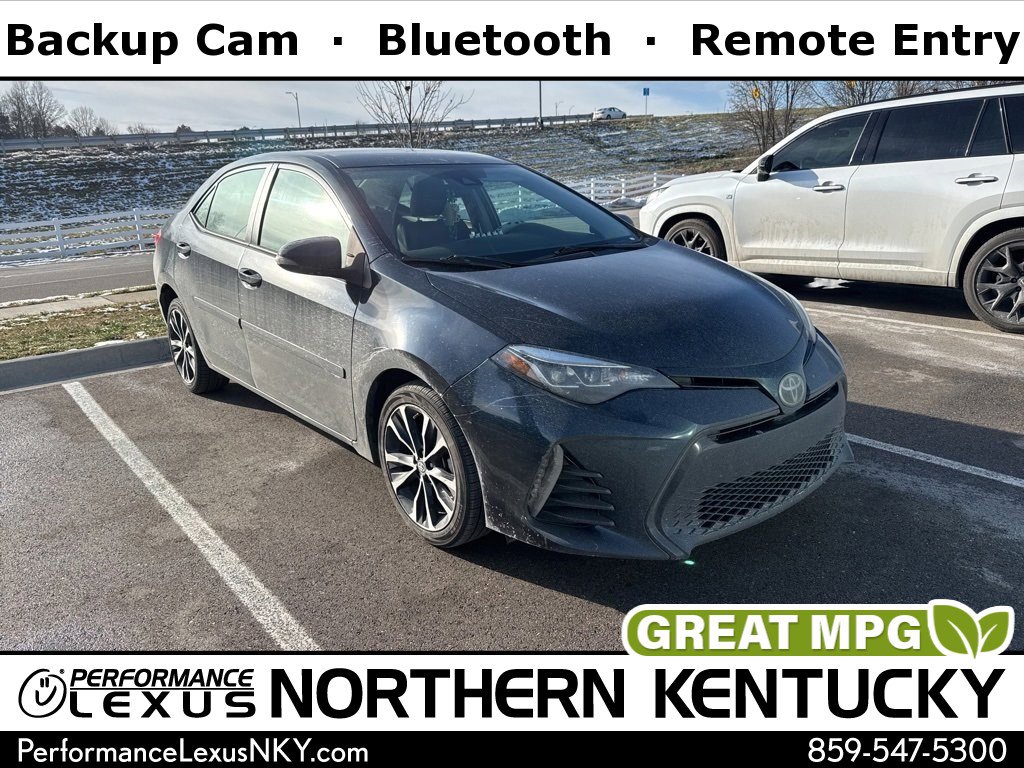 2017 Toyota Corolla SE's photo