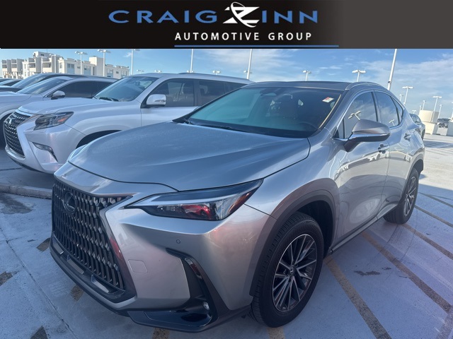 2025 Lexus NX 350's photo