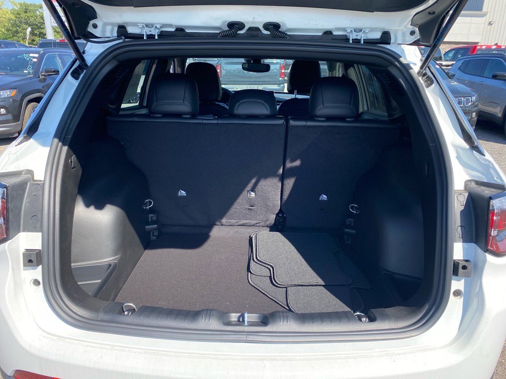2025 Jeep Compass Limited photo 14