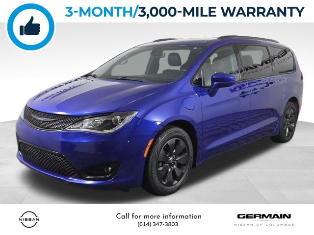 2020 Chrysler Pacifica Hybrid Touring L's photo