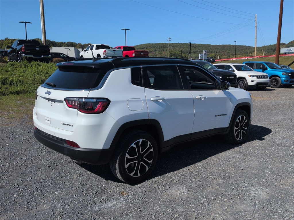 2022 Jeep Compass Limited photo 3