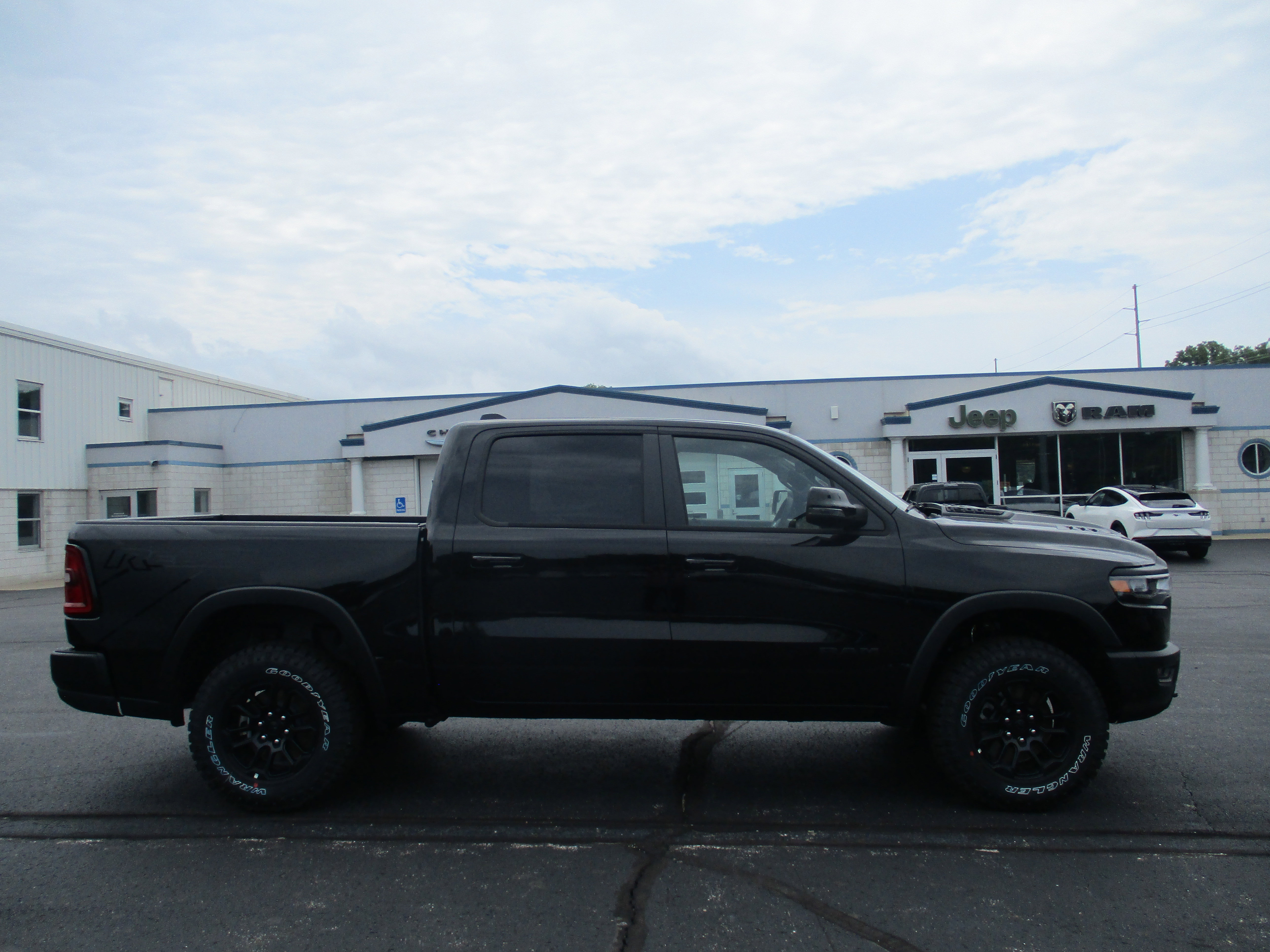 2025 Ram 1500 Rebel photo 5