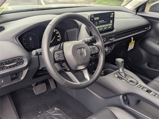 2026 Honda HR-V EX-L photo 2