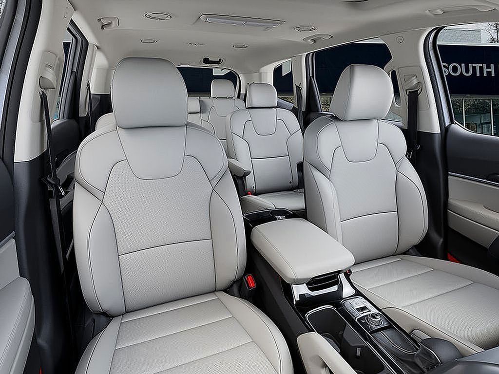 2025 Kia Telluride S photo 13