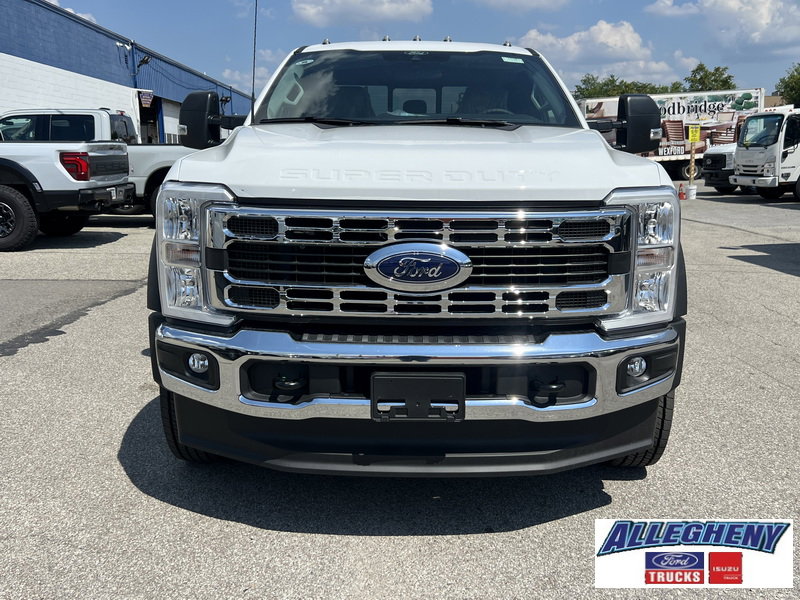2025 Ford F-550 XL photo 3
