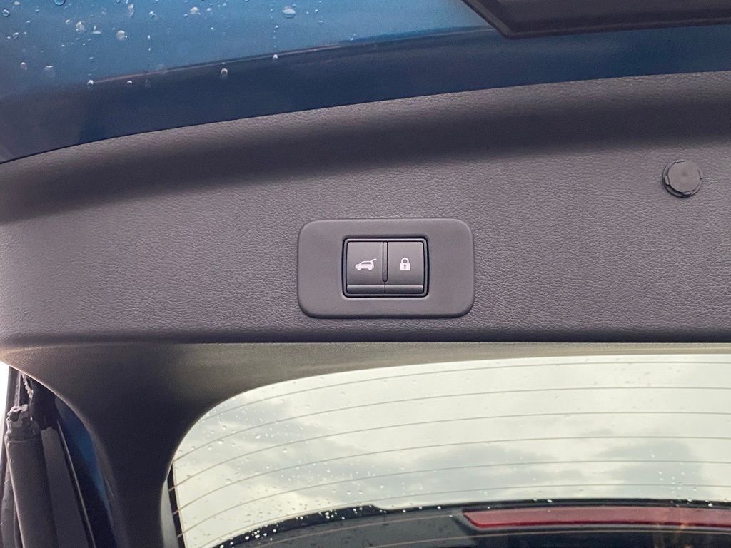 2025 Nissan Murano SL photo 14