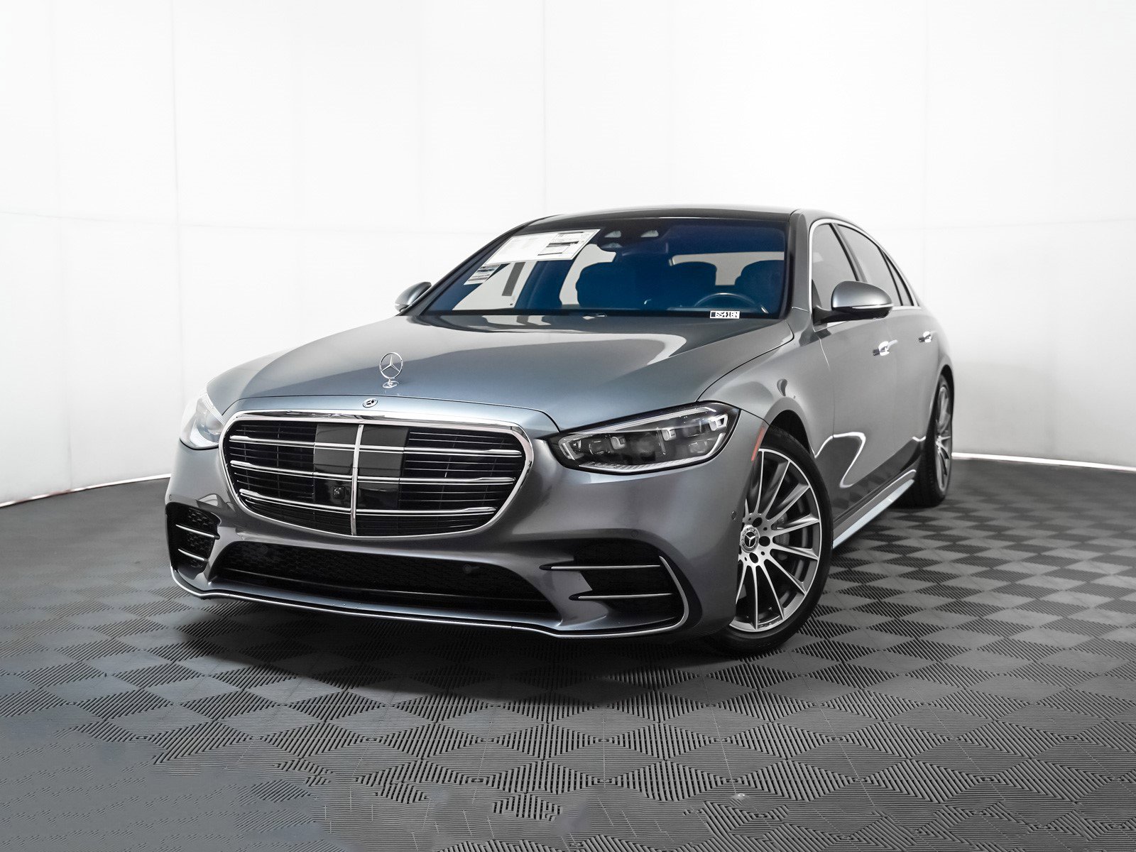 2026 Mercedes-Benz S-Class S 580's photo