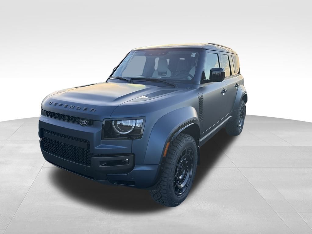 2026 Land Rover Defender OCTA's photo