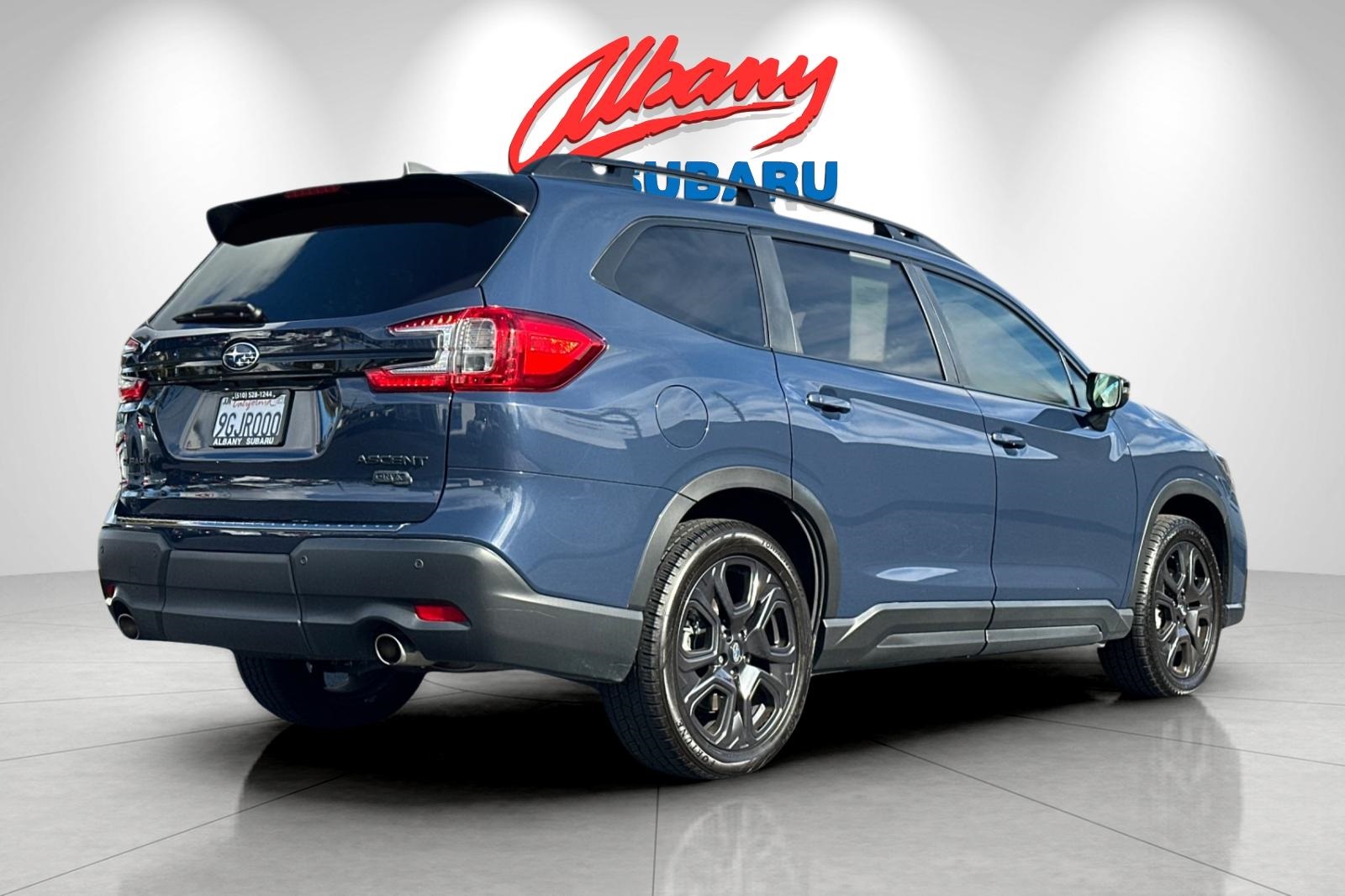 2023 Subaru Ascent Onyx Edition photo 2