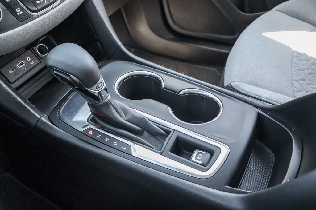 2022 Chevrolet Equinox LS photo 21