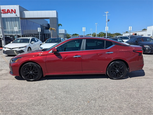 2025 Nissan Altima 2.5 SV photo 3