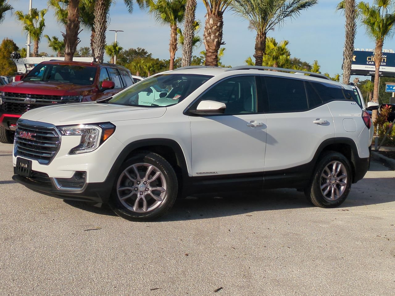 2023 GMC Terrain SLT's photo