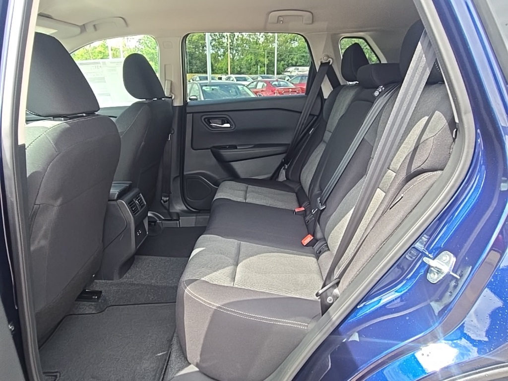 2026 Nissan Rogue SV photo 29