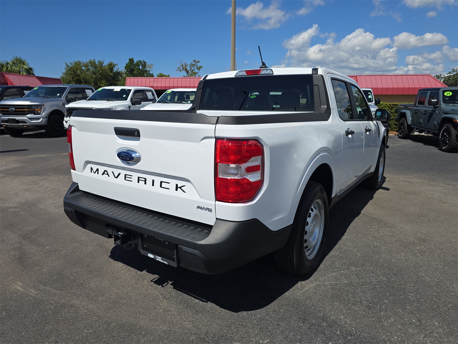 2024 Ford Maverick XL photo 4