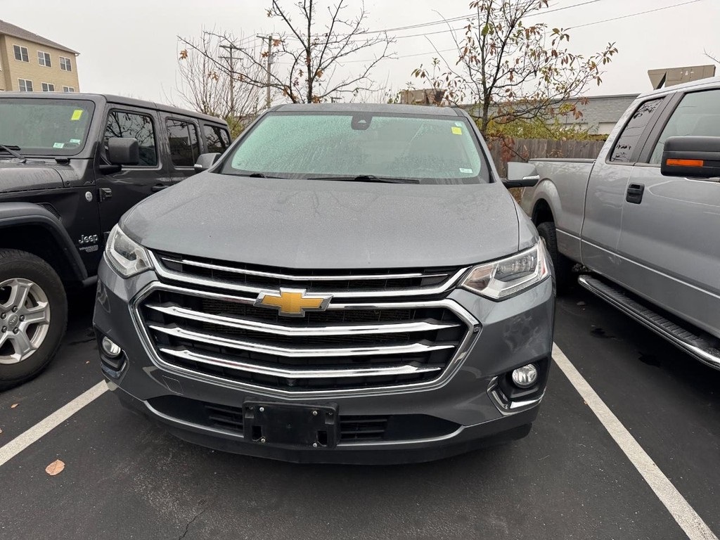 2021 Chevrolet Traverse High Country photo 2
