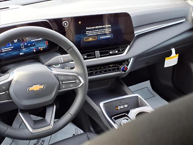 2026 Chevrolet Equinox LT photo 4