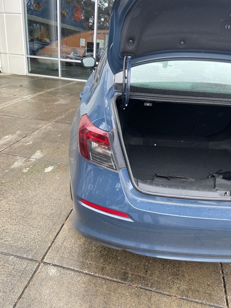 2025 Honda Civic Sport photo 4