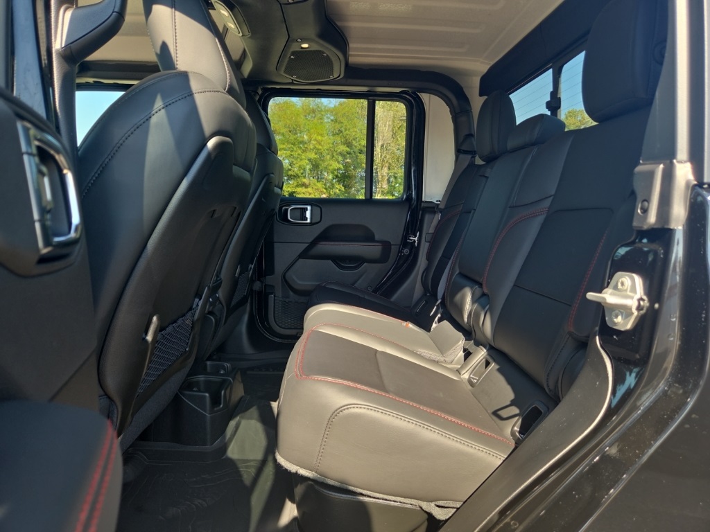 2025 Jeep Gladiator Rubicon photo 21