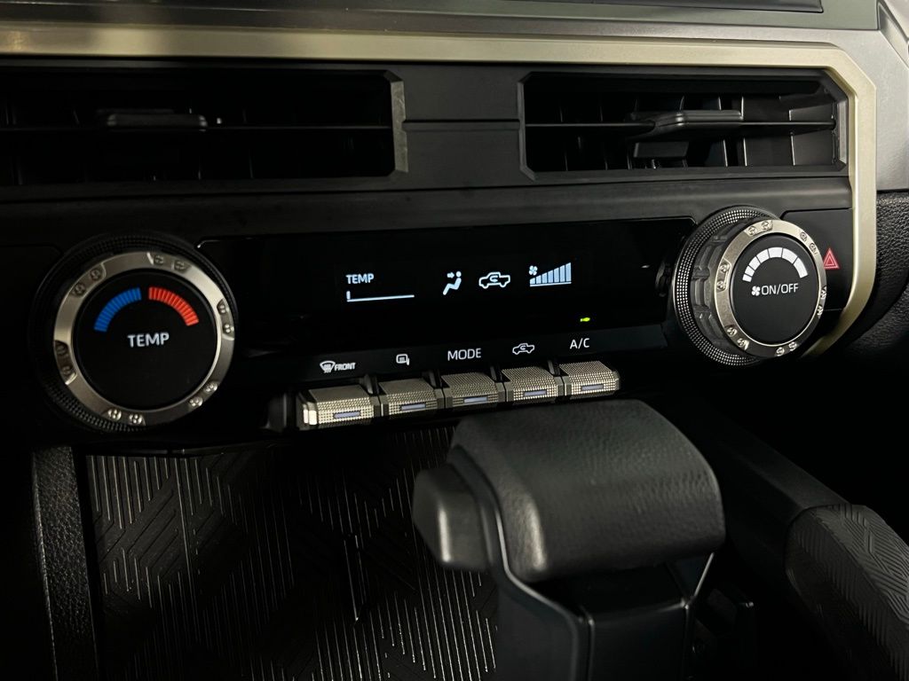 2024 Toyota Tacoma SR5 photo 13
