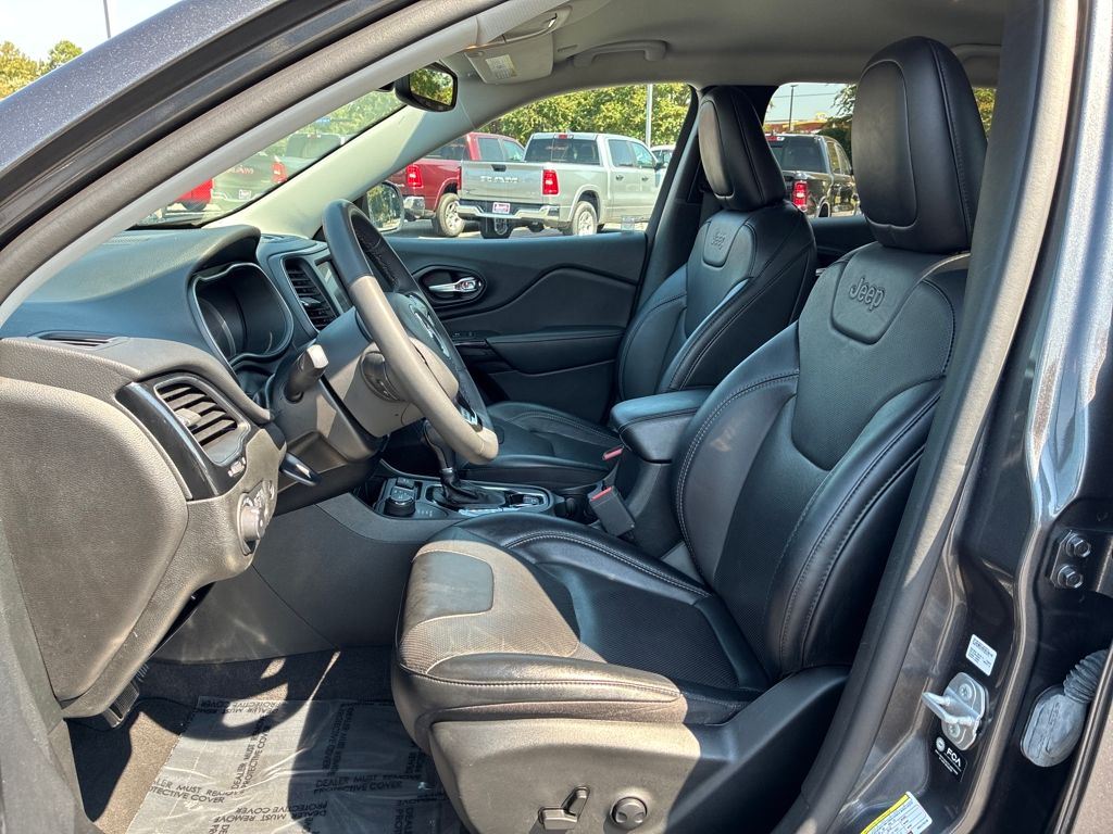 2023 Jeep Cherokee Altitude photo 9