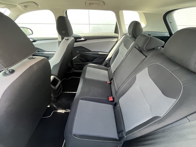 2023 Volkswagen Taos S photo 3