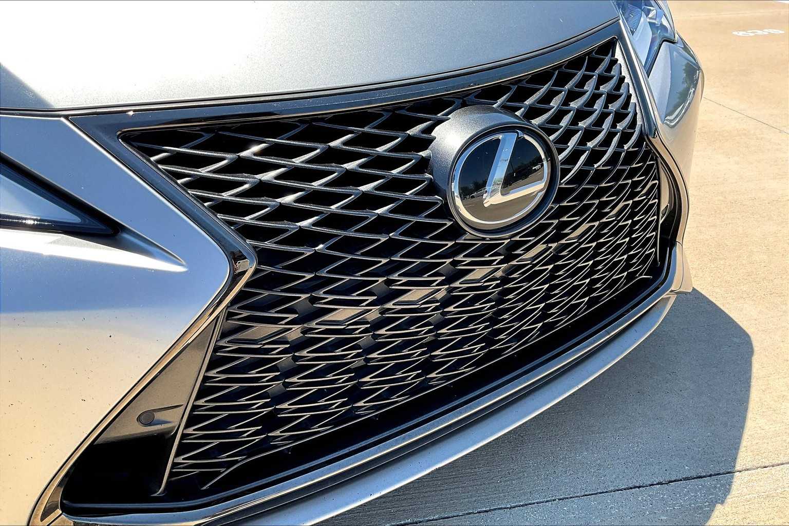 2022 Lexus RC 350 F SPORT photo 28
