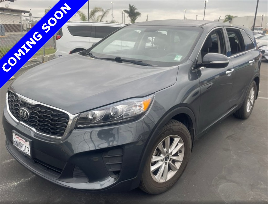 2020 Kia Sorento LX's photo