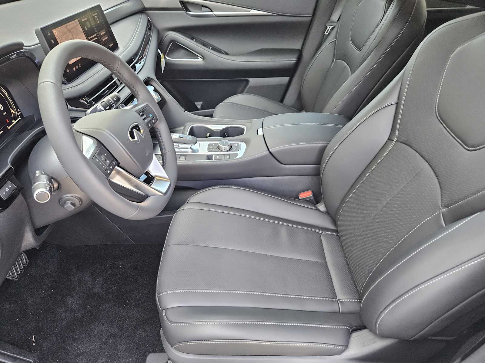 2026 Infiniti QX60 Luxe photo 6