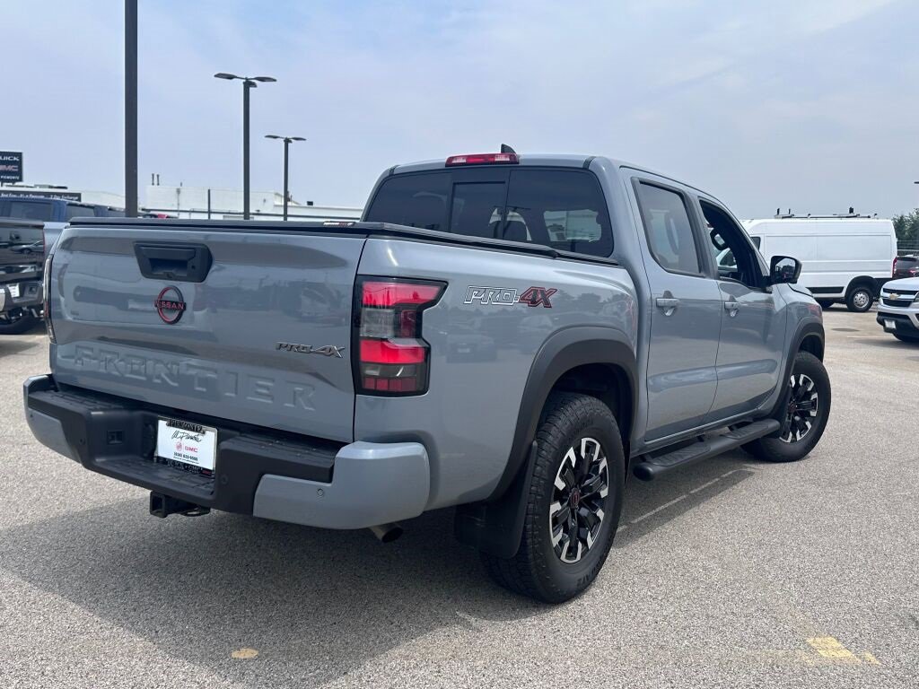 2022 Nissan Frontier S PRO-4X photo 12