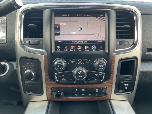2016 Ram 2500 Laramie photo 15