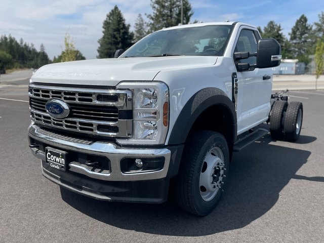 2024 Ford F-550 photo 4