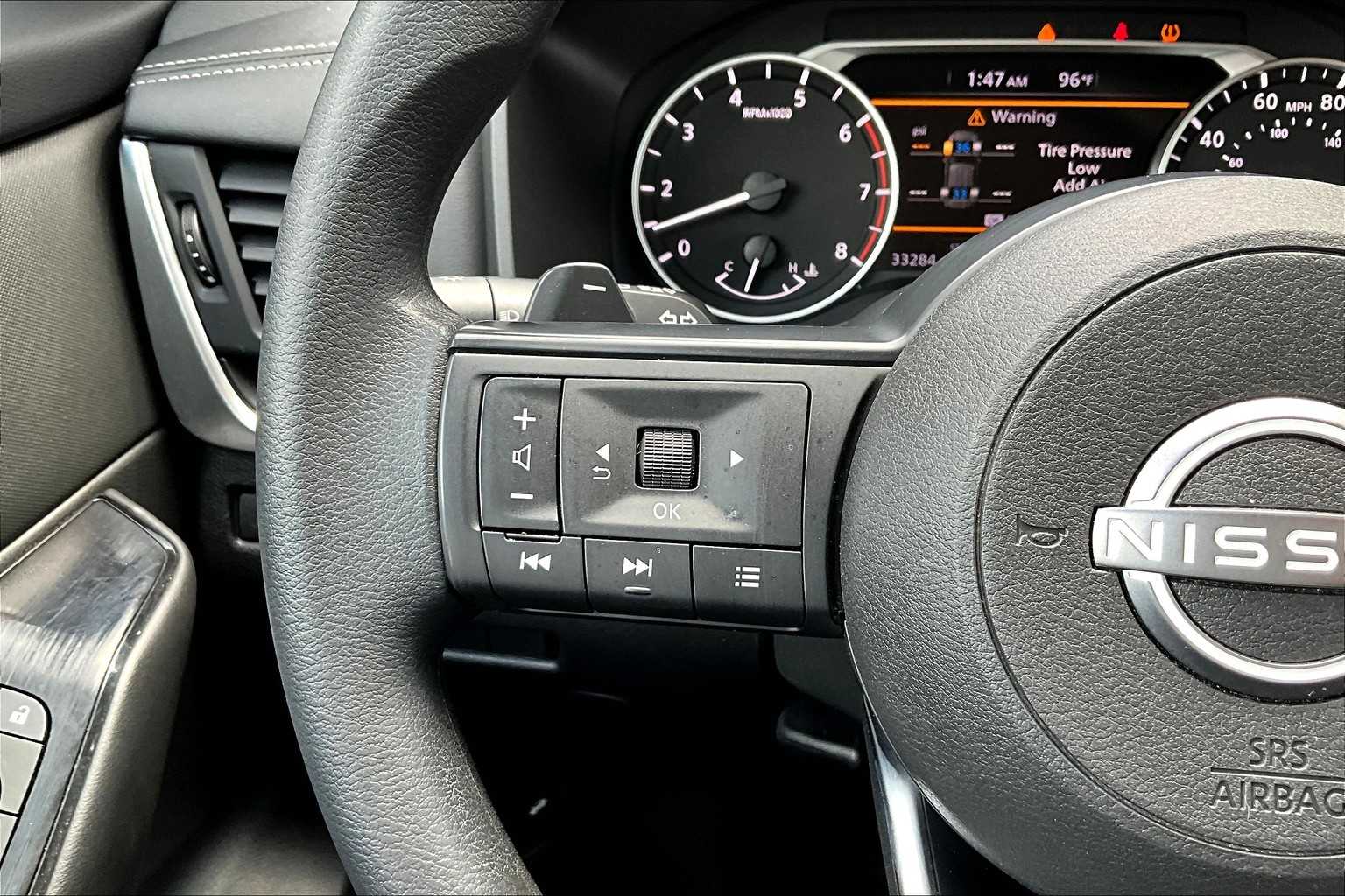 2024 Nissan Rogue S photo 21