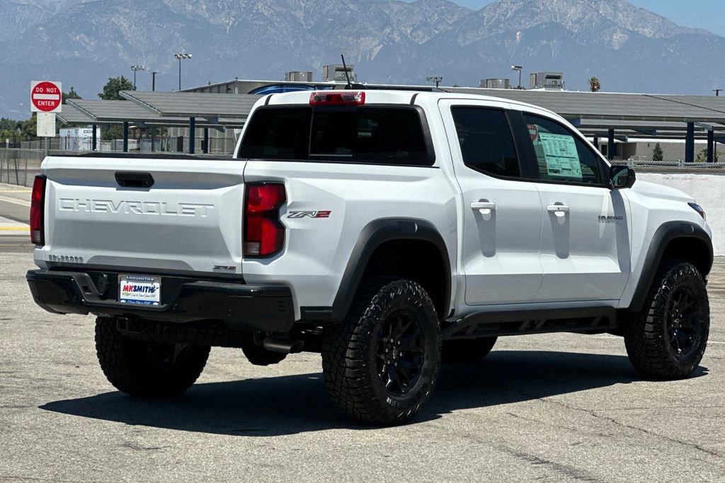 2025 Chevrolet Colorado ZR2 photo 4