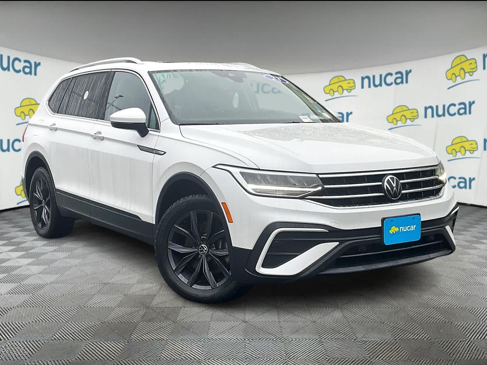 2023 Volkswagen Tiguan SE's photo