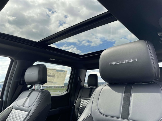 2025 Ford F-150 XLT photo 8