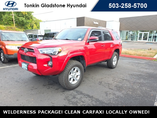 2022 Toyota 4Runner SR5 4WD photo 2