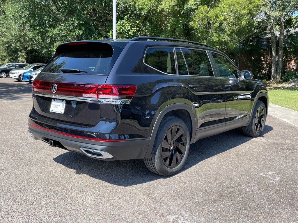 2026 Volkswagen Atlas SE Technology photo 2