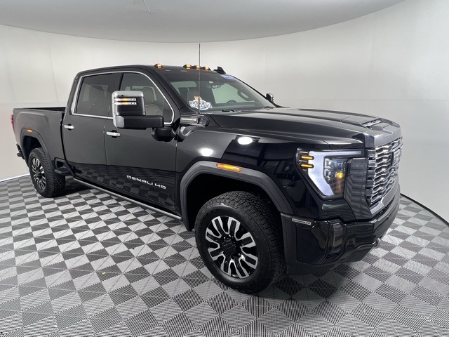 2024 GMC Sierra 2500HD Denali Ultimate's photo