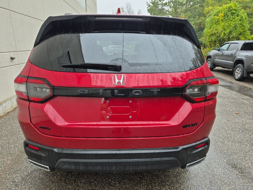 2025 Honda Pilot Sport photo 4