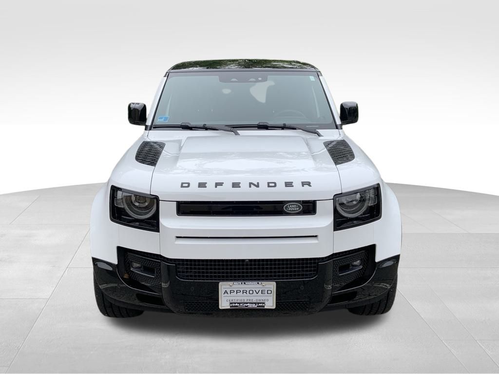 2024 Land Rover Defender 110 X-Dynamic SE photo 2