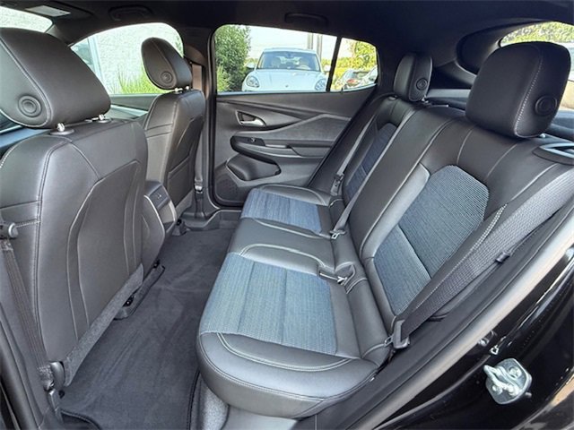 2025 Buick Envista Preferred photo 12