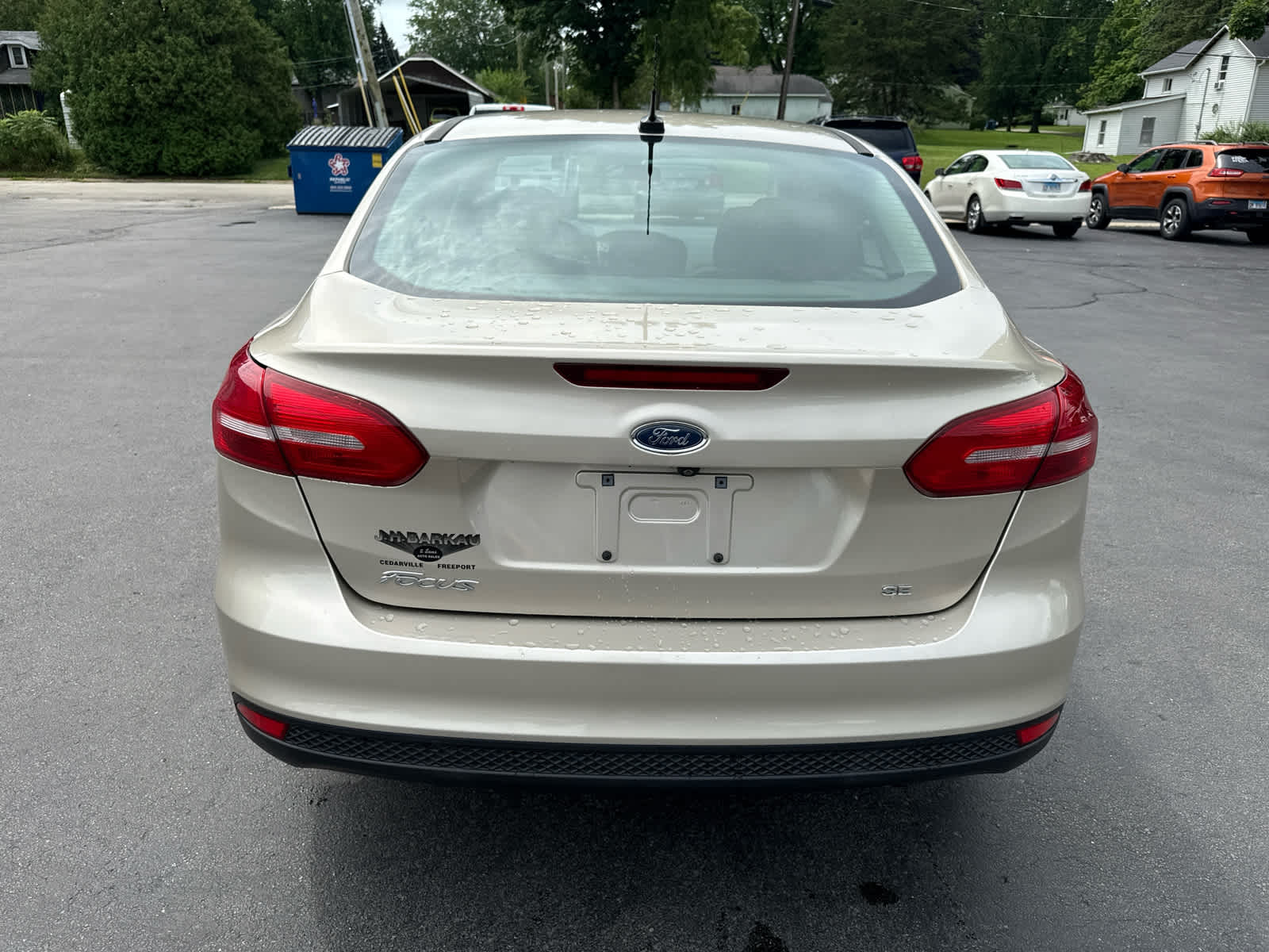 2017 Ford Focus SE photo 4