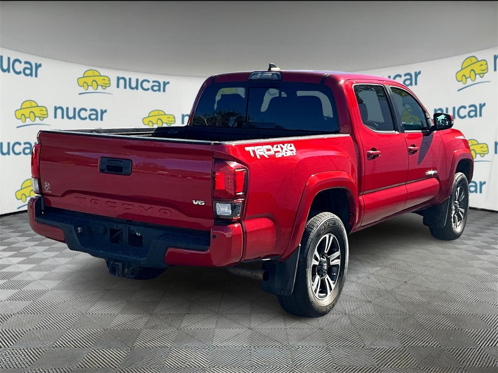 2019 Toyota Tacoma TRD Sport photo 6