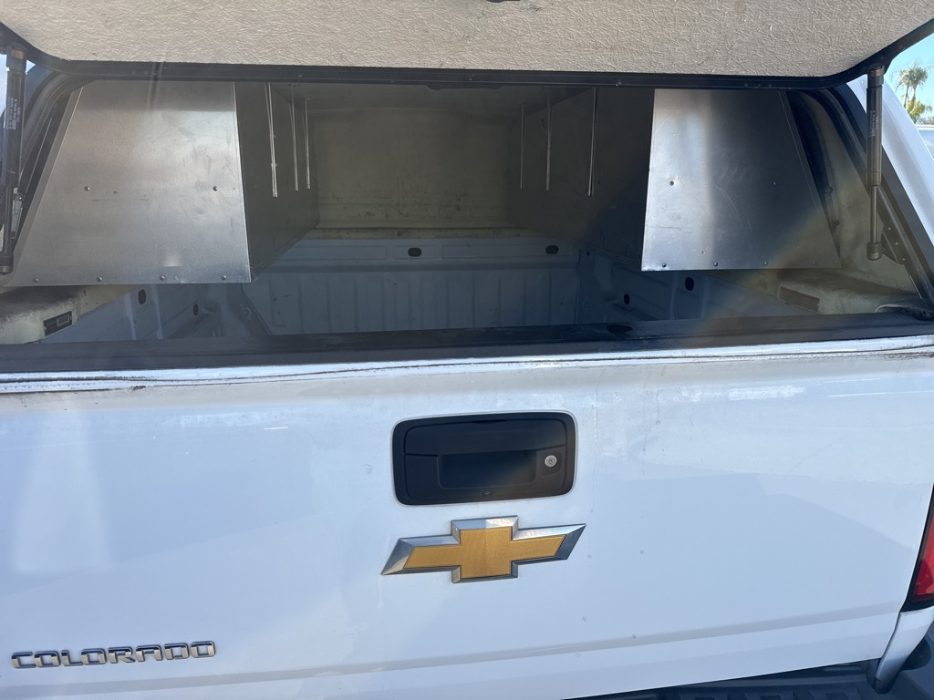 2016 Chevrolet Colorado Work Truck photo 3