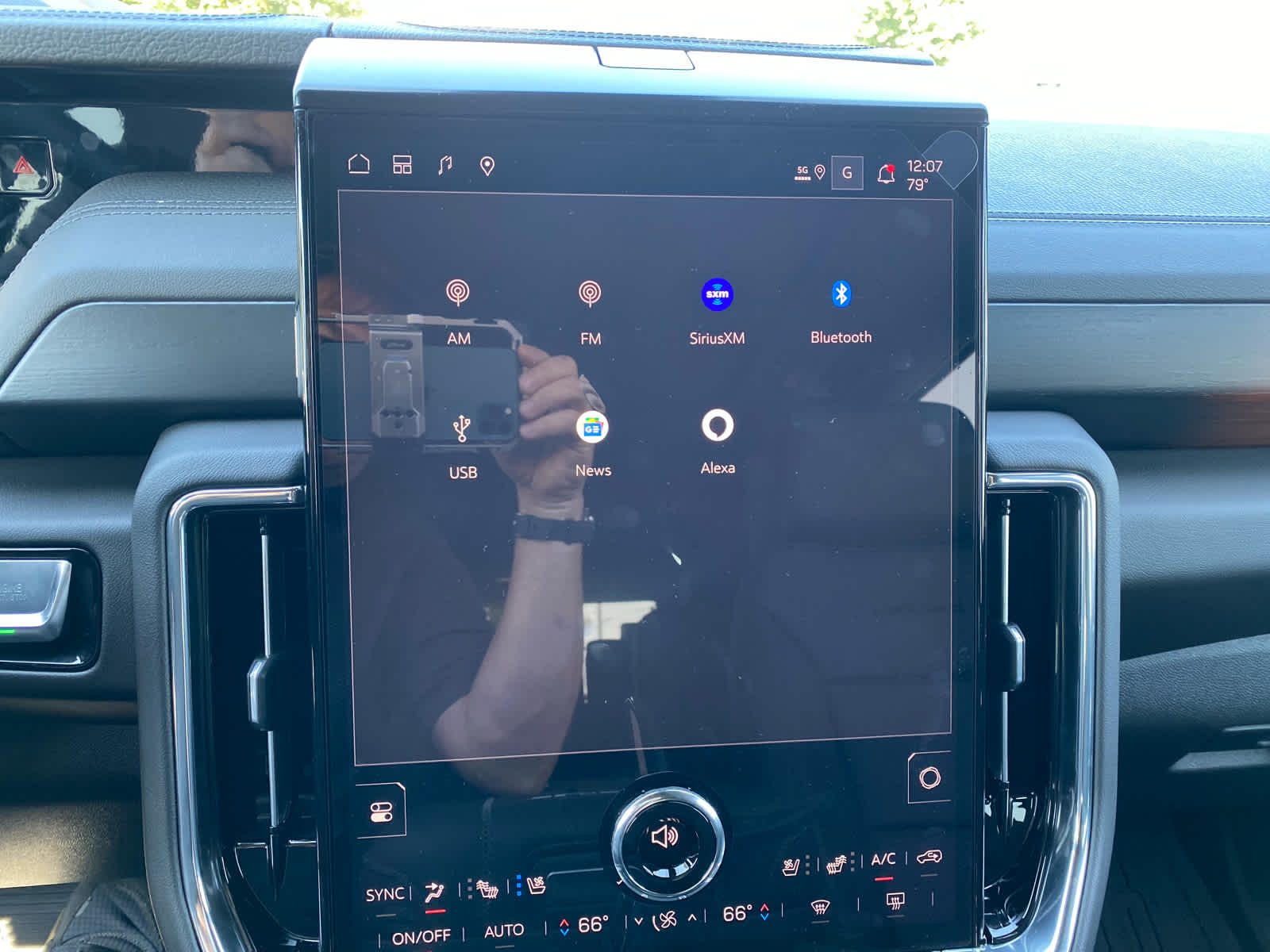2025 Gmc Yukon Denali photo 21