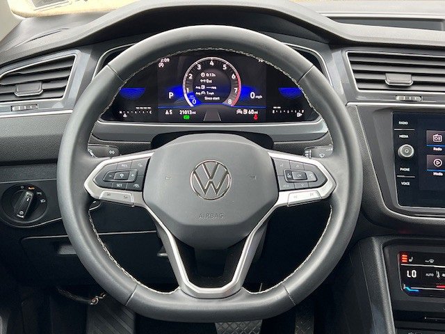 2024 Volkswagen Tiguan SE Wolfsburg Edition photo 24