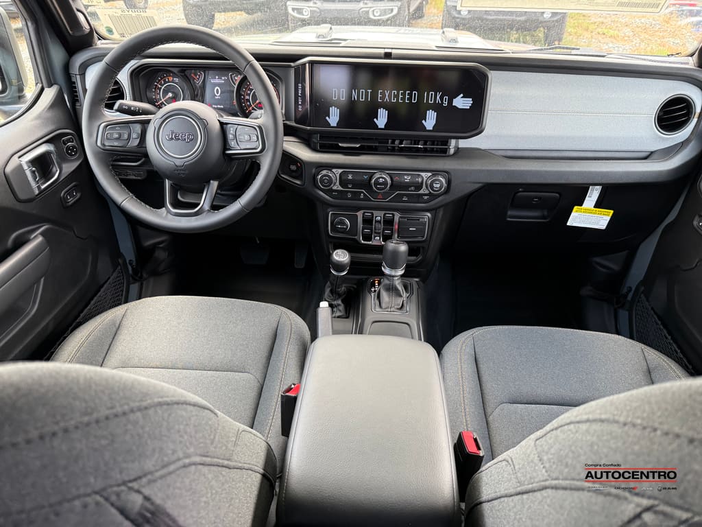 2025 Jeep Gladiator Sport photo 4