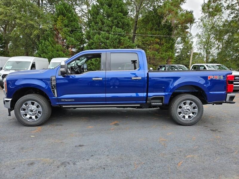2026 Ford F-250 Lariat photo 4