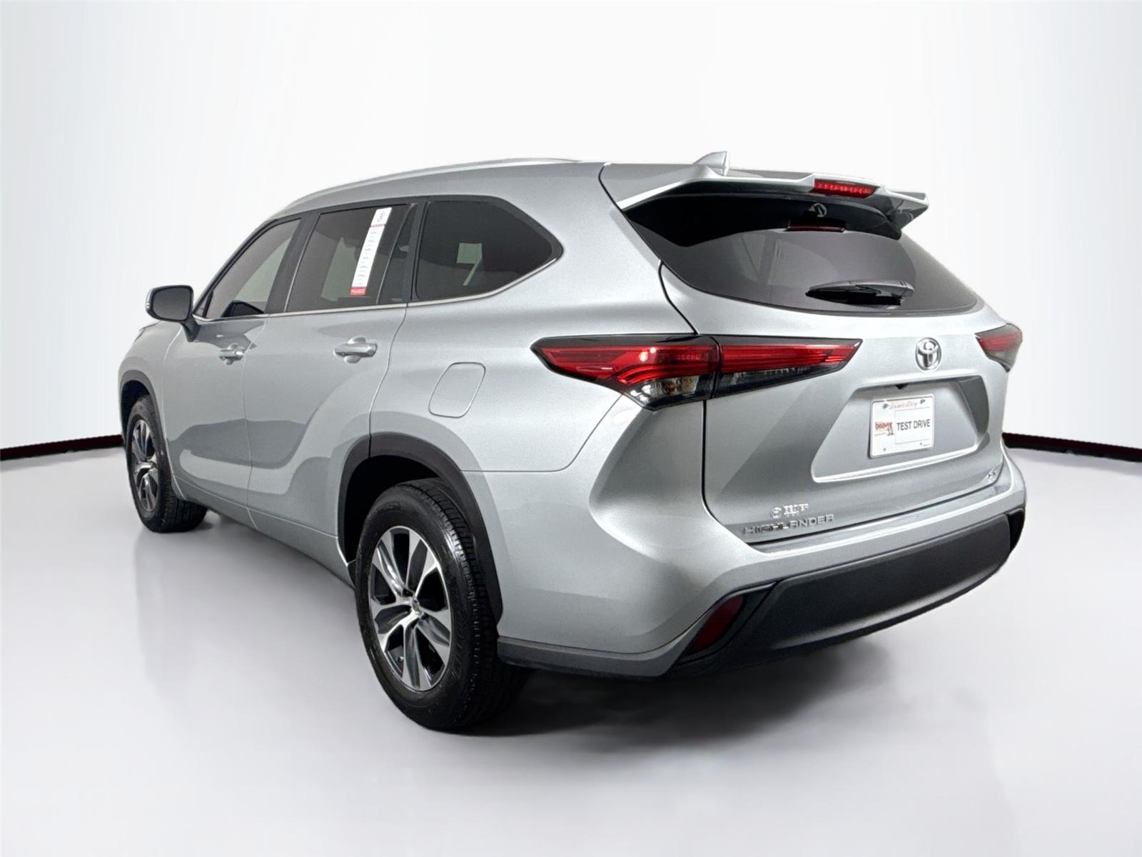 2023 Toyota Highlander Limited Platinum XLE XSE photo 4