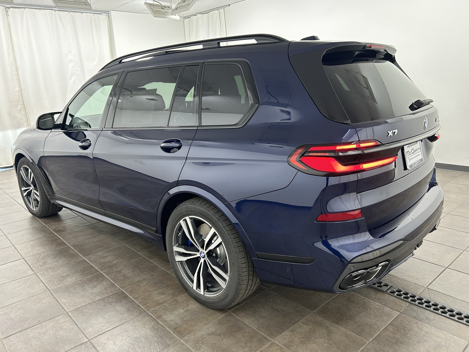 2026 Bmw X7 M60i photo 3